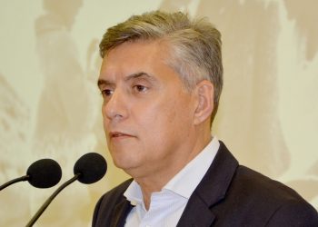 Ετοιμάζεται για …σκληρό ροκ ο Περιφερειάρχης Θεσσαλίας