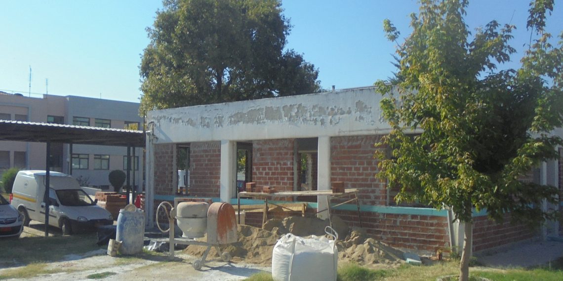 Νέος χώρος στο …προαύλιο του Νοσοκομείου Τρικάλων