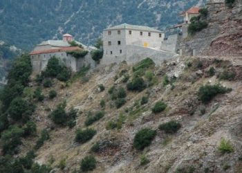 Χωρίς πρόσβαση η Ιερά Μονή Σπηλιάς
