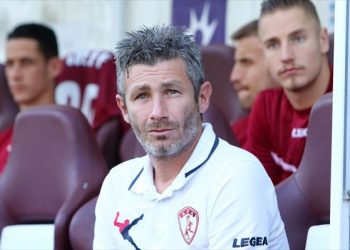 Δεν …στέριωσε