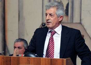Ο μεγαλύτερος πολιτικός τυχοδιώκτης στην Ιστορία της μεταπολιτευτικής Ελλάδας