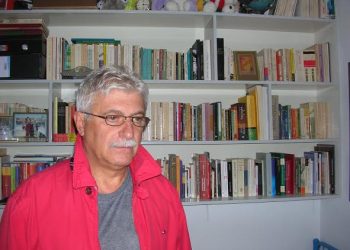 Προσοχή. Χαμαιλέων ενόψει!