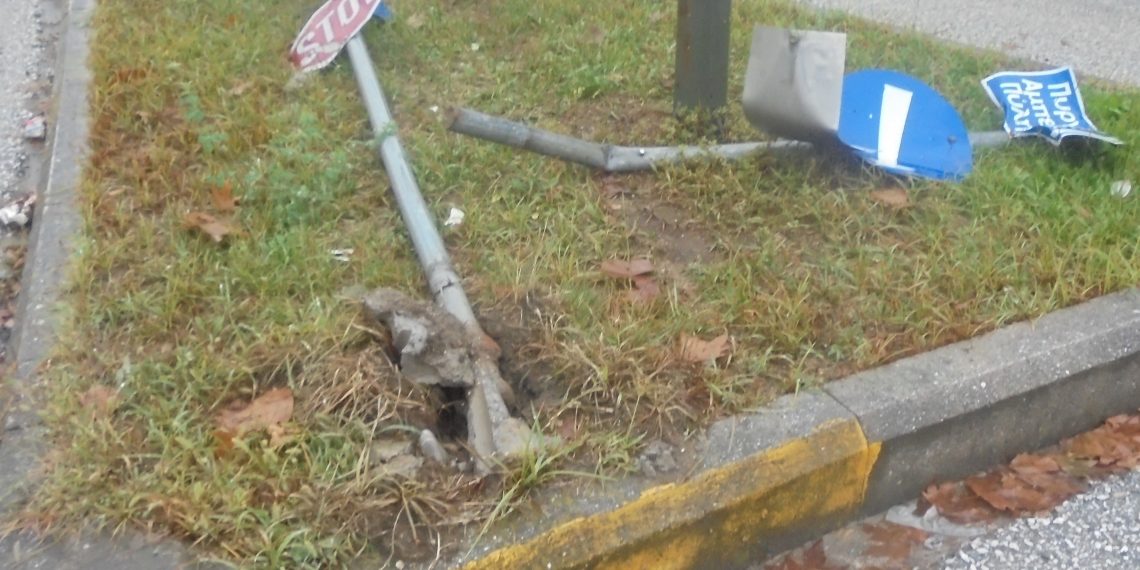 Ξέμεινε από …σήμανση ο κόμβος Πύργου