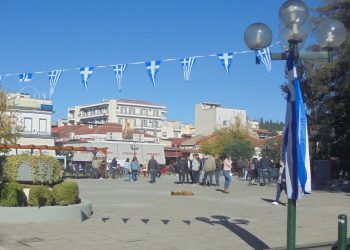 Ετοιμασίες στα Τρίκαλα για την μεθαυριανή παρέλαση