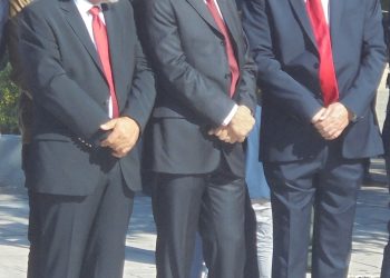 Στέλνουν κάποιο … κρυπτογραφημένο μήνυμα;