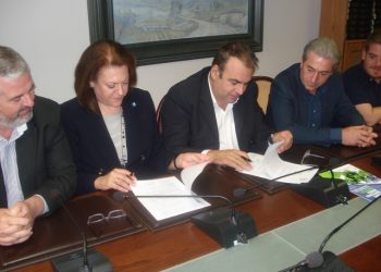 «Έπεσαν» οι υπογραφές σε πρωτόκολλο συνεργασίας