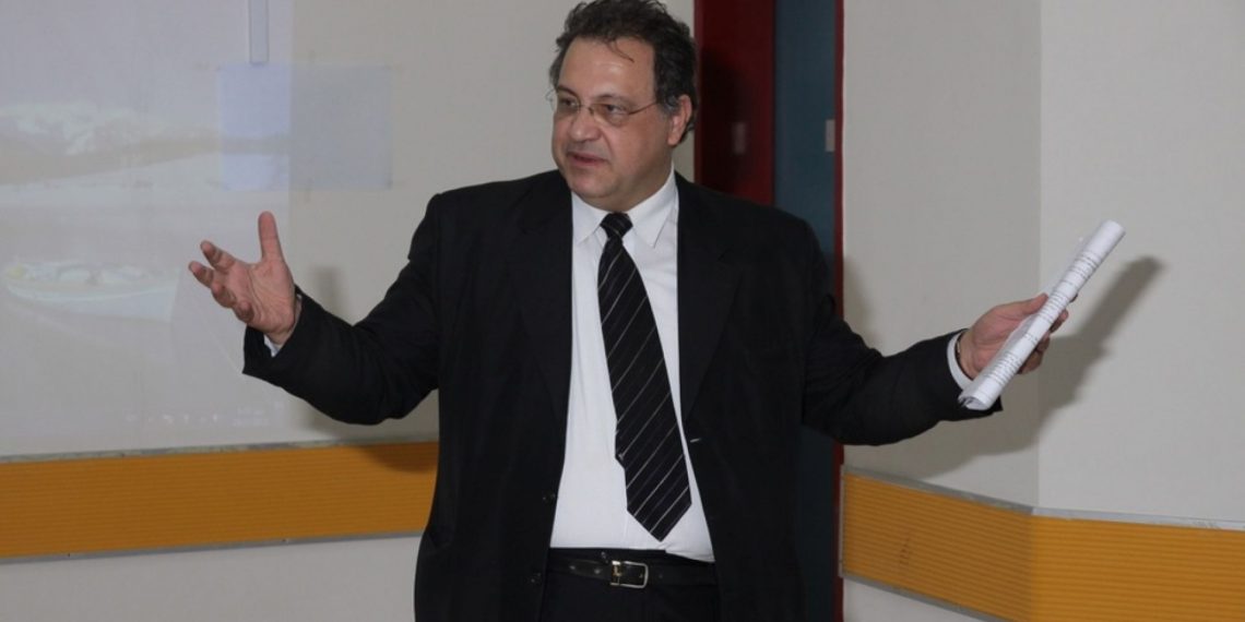 Παραμένει στο «τιμόνι» ο Νίκος Ευθυμιάδης