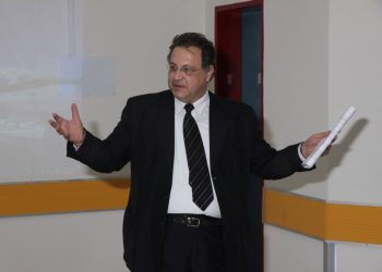 Παραμένει στο «τιμόνι» ο Νίκος Ευθυμιάδης