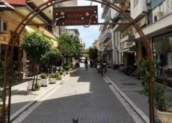Ετοιμάζουν μια …80άρα για …αγάλματα