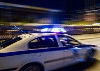 Έφοδος σε οικίες και συλλήψεις