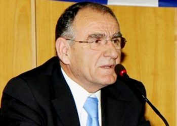 Γκρεμίζουν τα κάστρα!