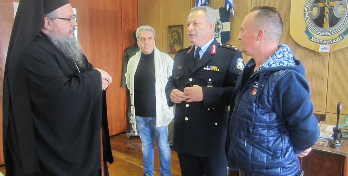 Επίσκεψη του Μητροπολίτη Λαρίσης και Τυρνάβου στο Αστυνομικό Μέγαρο Λάρισας