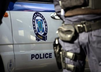«Ντου» σε οικίες Τρικαλινών και …χειροπέδες σε 3 άτομα