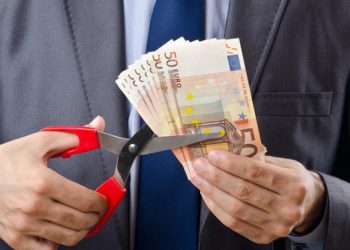 «Θύμα» του κρατικού προϋπολογισμού οι Περιφέρειες