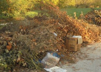 Εκεί που παρκάρουν …τουριστικά λεωφορεία