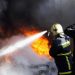 Με το γύρισμα του διακόπτη τυλίχθηκε στις φλόγες ΙΧΕ αυτοκίνητο στα Τρίκαλα