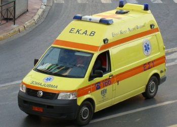 Έπεσε νεκρός βλέποντας την προσπάθεια του γιου του στο παρκέ