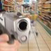 Πανικός σε super market από …πιστολίδι