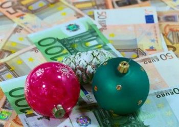 Νωρίτερα στην …αγορά επιδόματα του ΟΑΕΔ