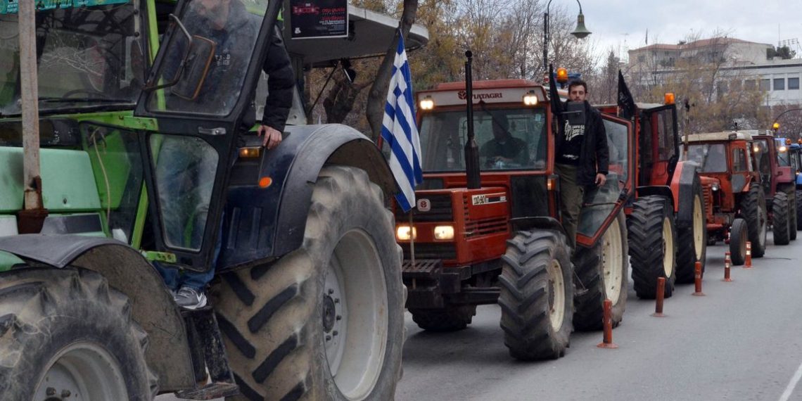 Στο ίδιο έργο θεατές…