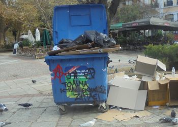 Σε ρυθμούς …εορτών το κέντρο των Τρικάλων