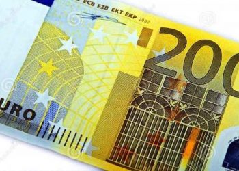 Γλίτωσαν οι χειροπέδες το …200σάρι