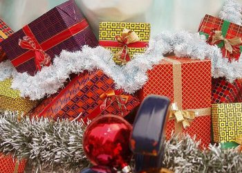 Χριστουγεννιάτικο ωράριο στην αγορά των Τρικάλων
