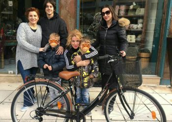 Σε πείσμα των καιρών…