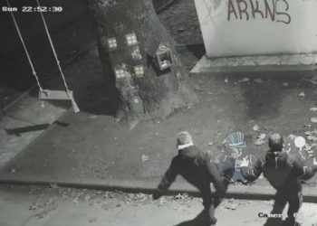 Τους έχουν σε …βίντεο να καταστρέφουν εορταστικό διάκοσμο των Τρικάλων