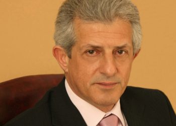 Με ποια κριτήρια ψηφίζουμε κόμματα και Βουλευτές;