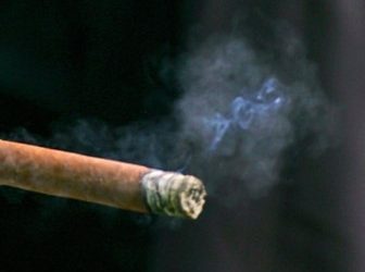 Ο Δήμαρχος Τρικκαίων και τα …πούρα