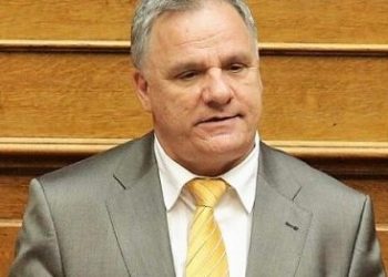 Θρασύτατοι στο εσωτερικό «πειθήνιες θεραπαινίδες» στο εξωτερικό