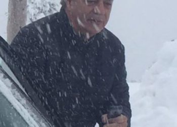 Επιστρέφει….