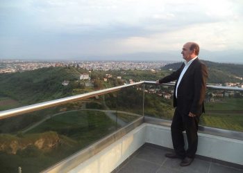 Συνεχίζει με Παπαστεργίου ένας εκ των … «οπλαρχηγών»