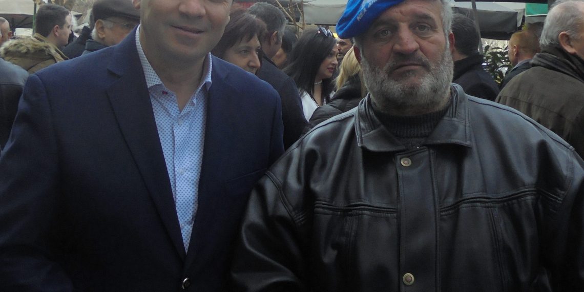 Με την …βάση του κόμματος ο Θανάσης Λιούτας