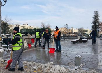 Δήμος Τρικκαίων: Είχε λίγο χιόνι και ρίξαμε αλάτι