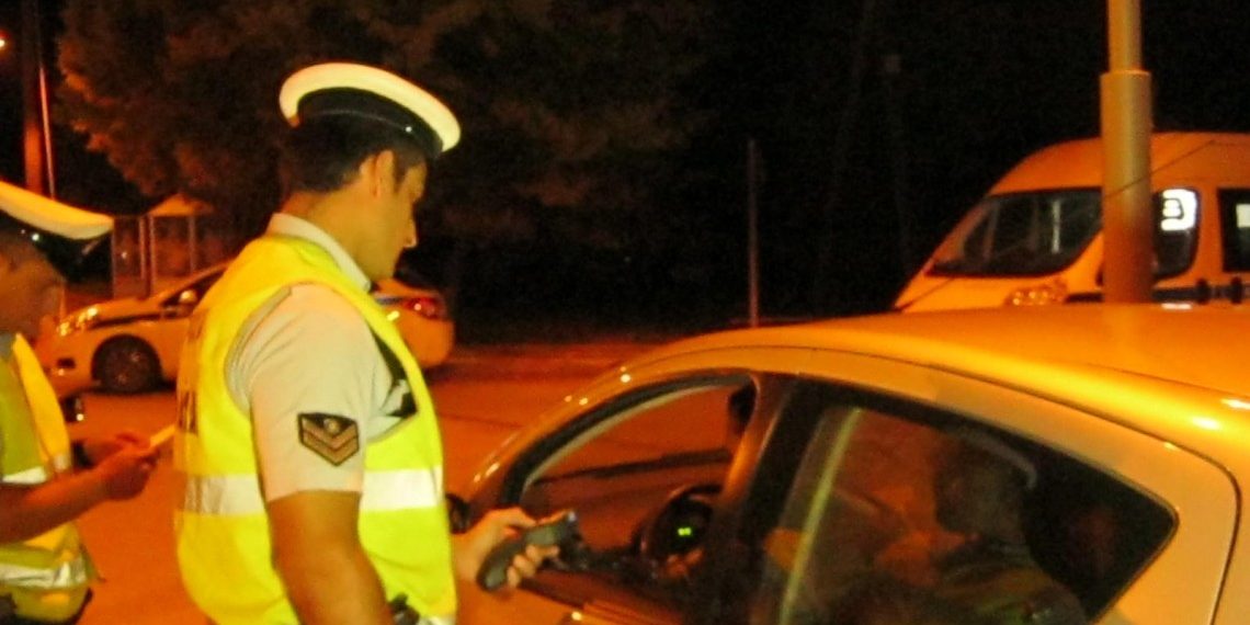 Ούτε δίπλωμα και … «στουπί»