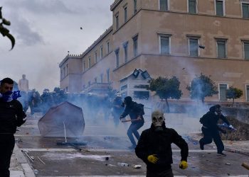 «Ματωμένο» συλλαλητήριο με …42 στο Νοσοκομείο για παροχή πρώτων βοηθειών
