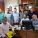 Τα όπλα παραπόδα και το …μαχαίρι υψωμένο