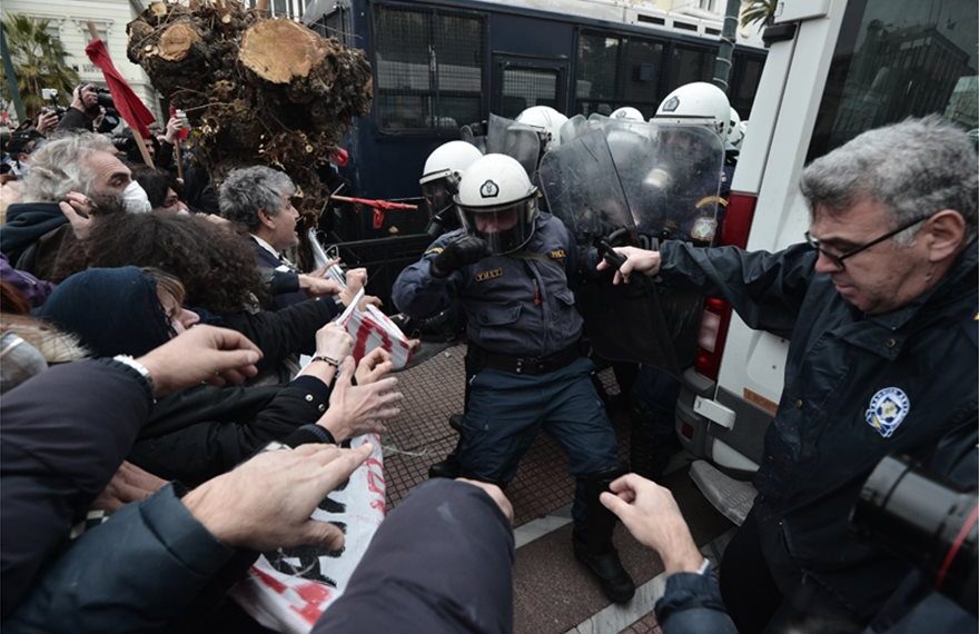 Καταγγελία για Αστυνομικούς και …Αντώνη Σαμαρά