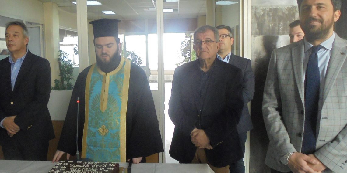 Με …Κολίτσα παρόντα