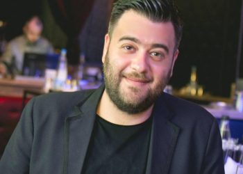 O … αιμοδότης του «Κινήματος Αλλαγής» στα Τρίκαλα