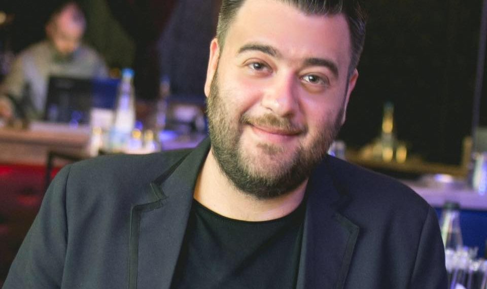 O … αιμοδότης του «Κινήματος Αλλαγής» στα Τρίκαλα