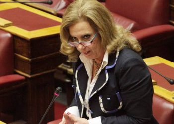 Ήθελε ρουσφέτι για την ….κόρη της