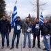 Στην κεντρική πλατεία των Τρικάλων με τις γαλανόλευκες σημαίες