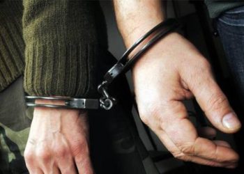 Και κλοπή οχήματος και… ξαλάφρωμα πιστωτικής κάρτας