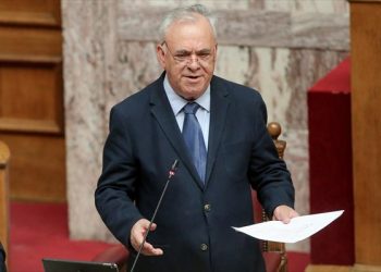 Σε ρόλο «λαγού» ο Δραγασάκης  μιλά για κίνδυνο νέας ανακεφαλαιοποίησης