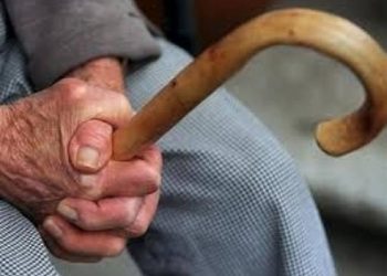 Ώρα για …χειροπέδες σε 74χρονο