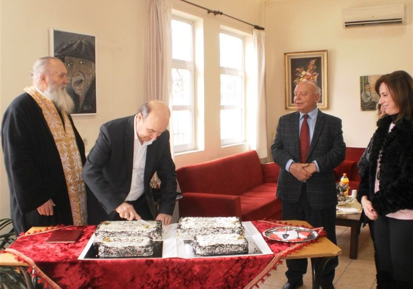 Την …μαχαίρωσε ο Κώστας Ψύχος