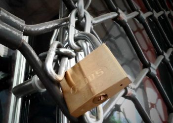 Κατεβάζουν «ρολά»